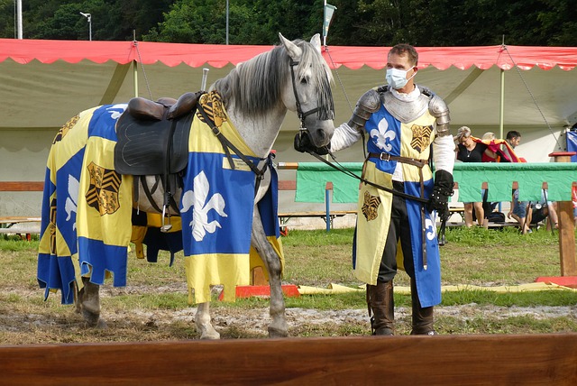 板和护框是 板和护框是